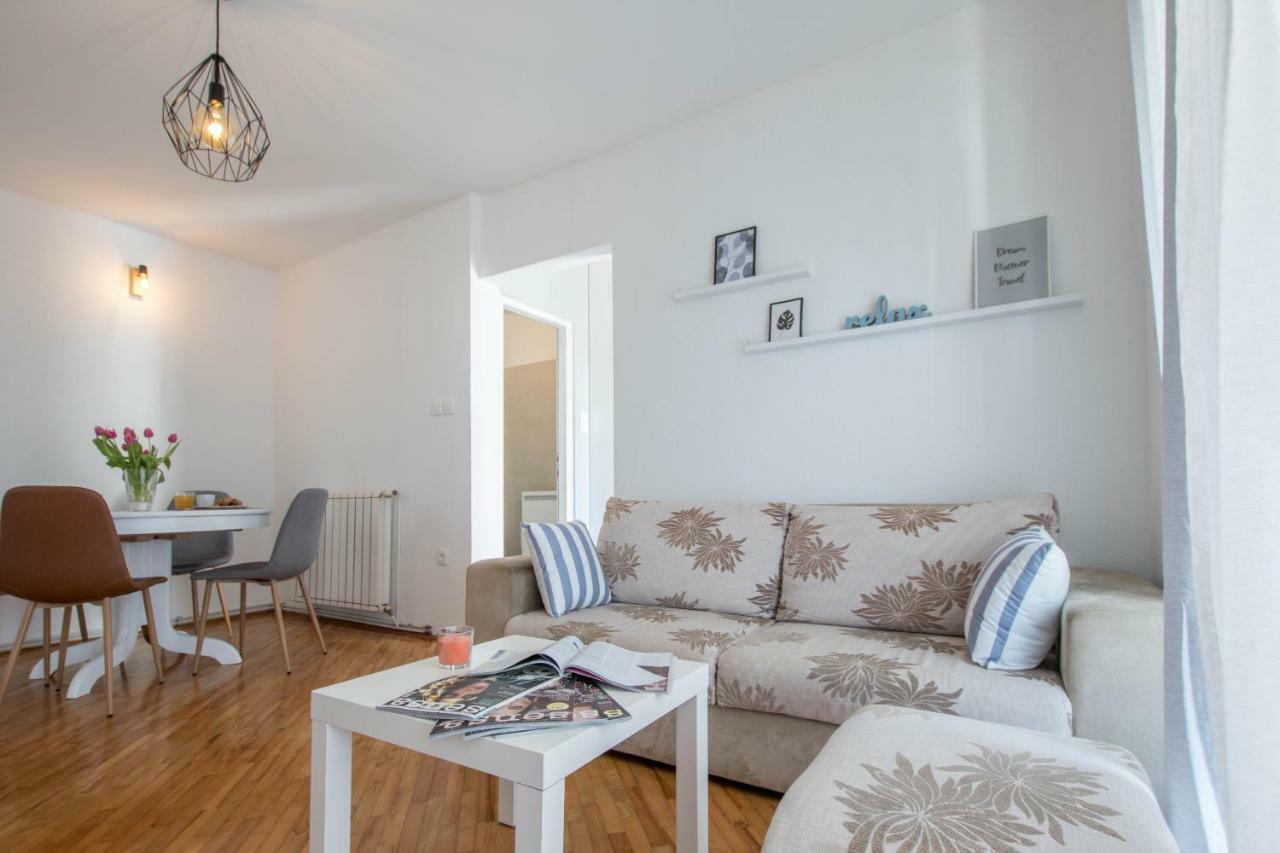 App Lov Apartment Umag Exterior foto
