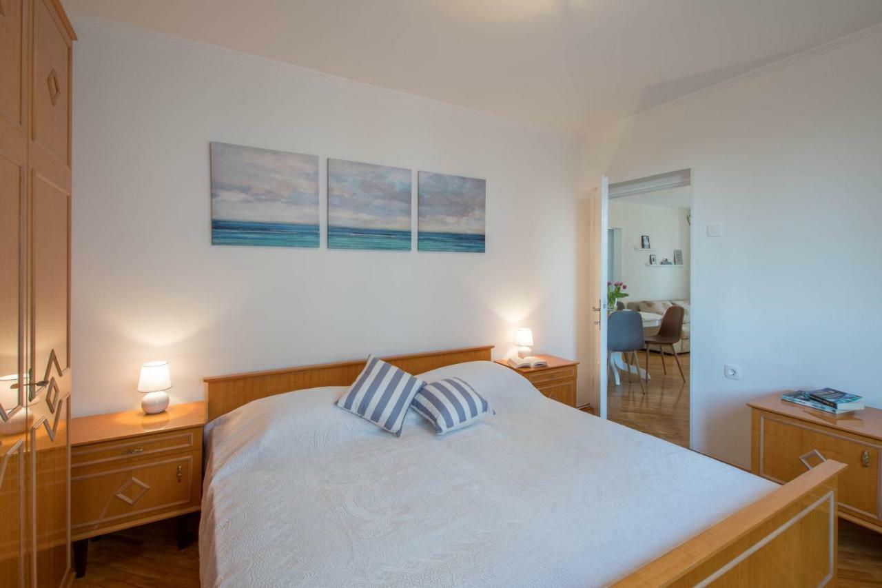 App Lov Apartment Umag Exterior foto