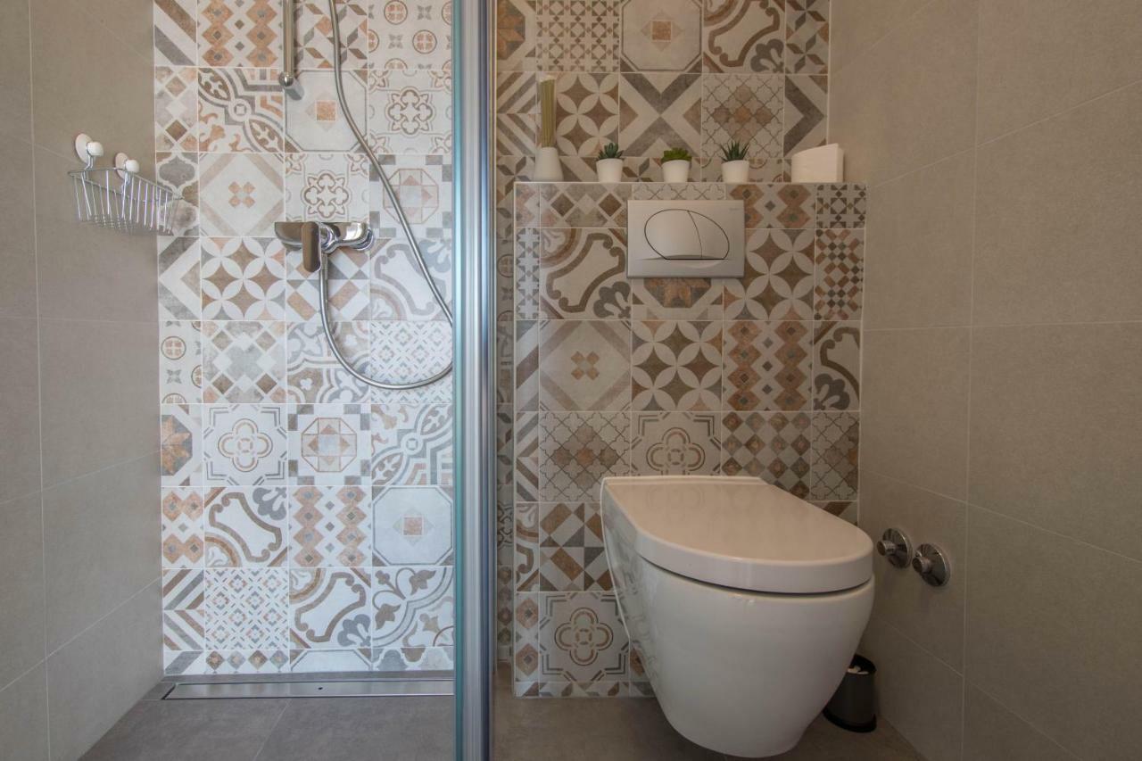 App Lov Apartment Umag Exterior foto