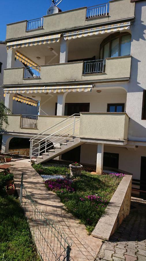 App Lov Apartment Umag Exterior foto